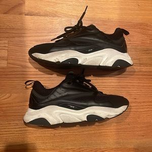 Used Dior B22 blk/white size 43